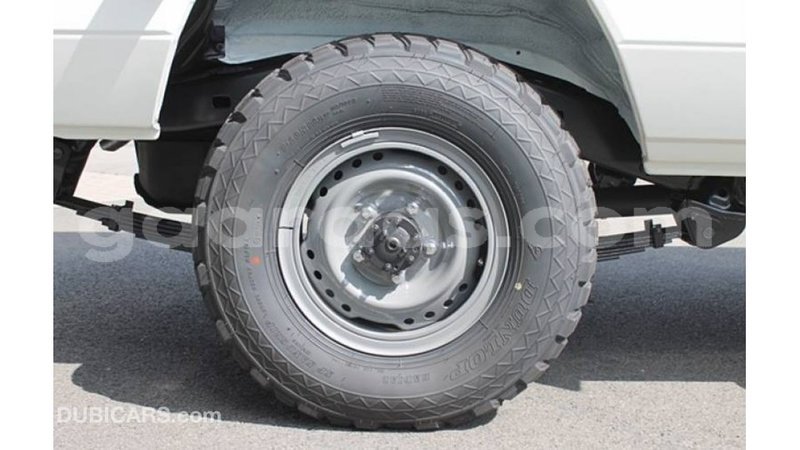 Big with watermark toyota land cruiser dakar import dubai 4299