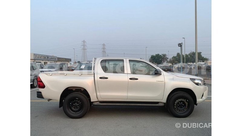 Big with watermark toyota hilux dakar import dubai 4301