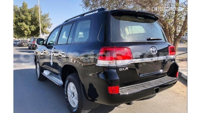 Big with watermark toyota land cruiser dakar import dubai 4309