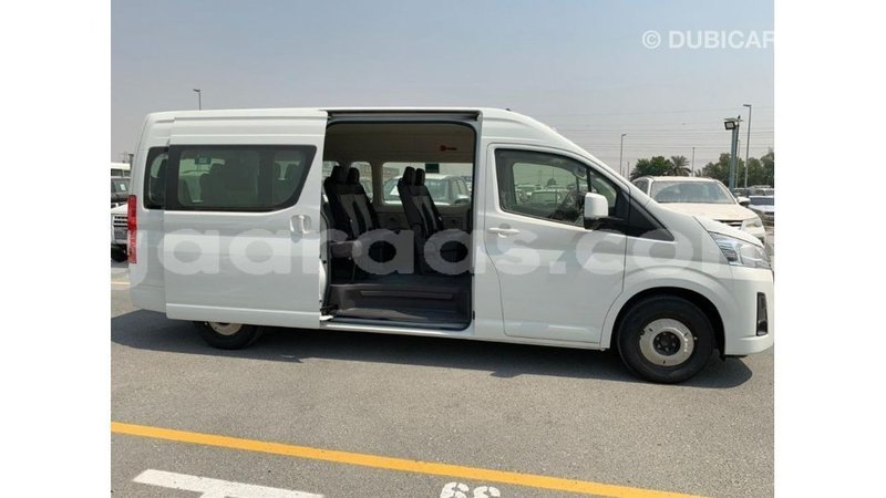 Big with watermark toyota hiace dakar import dubai 4315