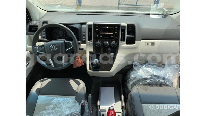 Big with watermark toyota hiace dakar import dubai 4315