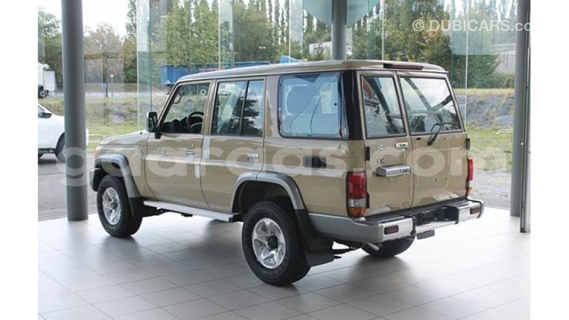 Big with watermark toyota land cruiser dakar import dubai 4316