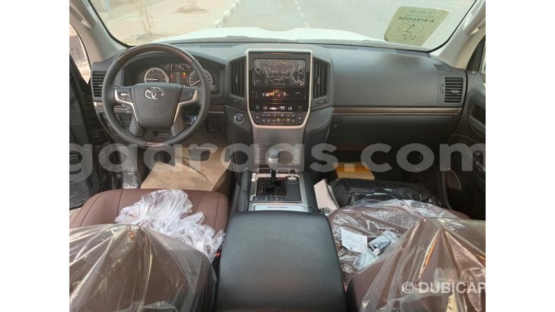 Big with watermark toyota land cruiser dakar import dubai 4319