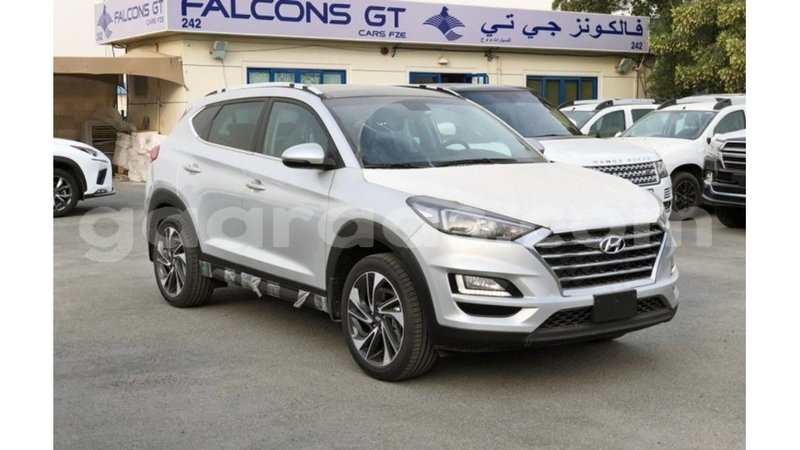 Big with watermark hyundai tucson dakar import dubai 4324