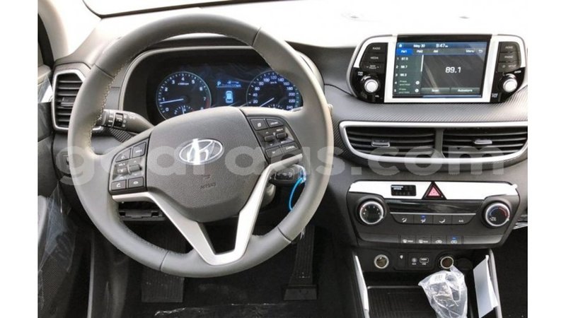 Big with watermark hyundai tucson dakar import dubai 4324