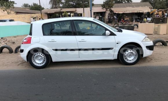 Dieundeu Occasion Renault Megane White Auto in Dakar in Dakar Dieundeu Occasion Renault Megane White Auto in Dakar in Dakar