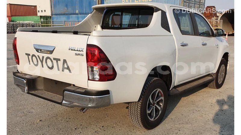 Big with watermark toyota hilux dakar import dubai 4385