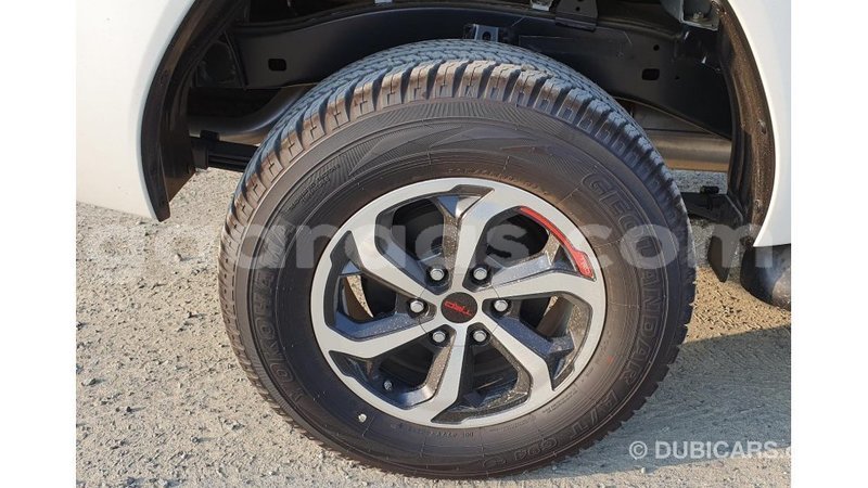 Big with watermark toyota hilux dakar import dubai 4385