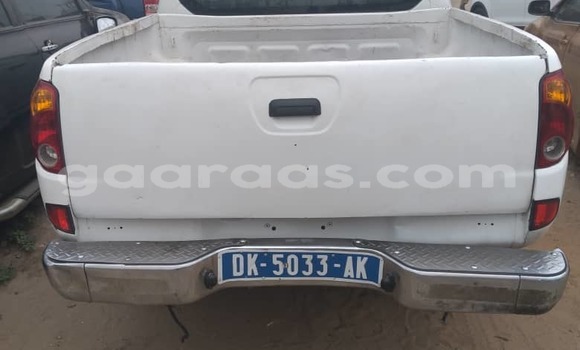 Acheter Occasion Voiture Mitsubishi L200 Blanc à Dakar, Dakar Acheter Occasion Voiture Mitsubishi L200 Blanc à Dakar, Dakar