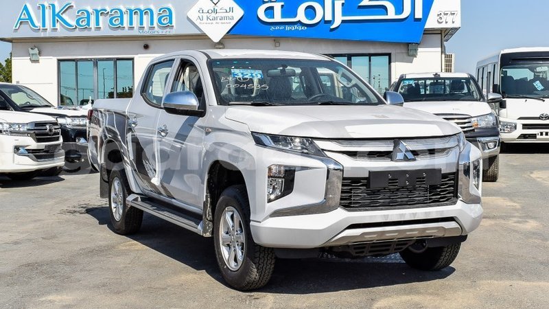 Big with watermark mitsubishi l200 dakar import dubai 4404