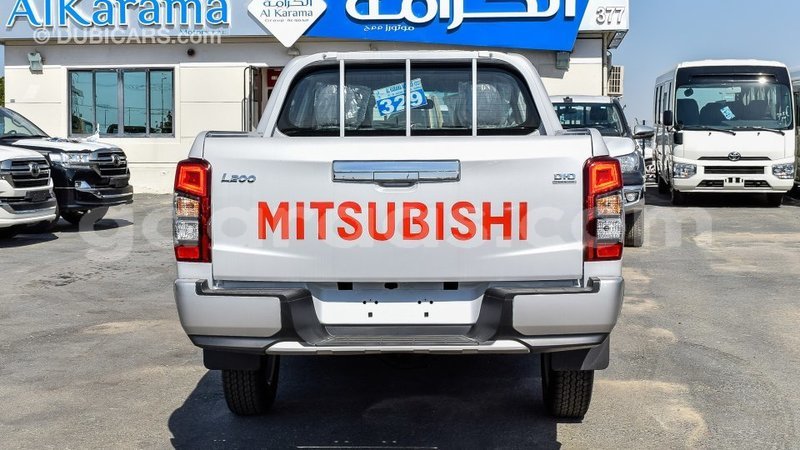 Big with watermark mitsubishi l200 dakar import dubai 4404