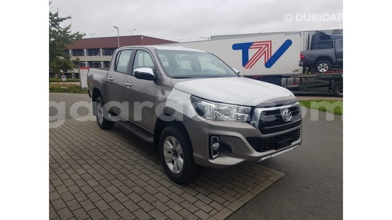 Big with watermark toyota hilux dakar import dubai 4420