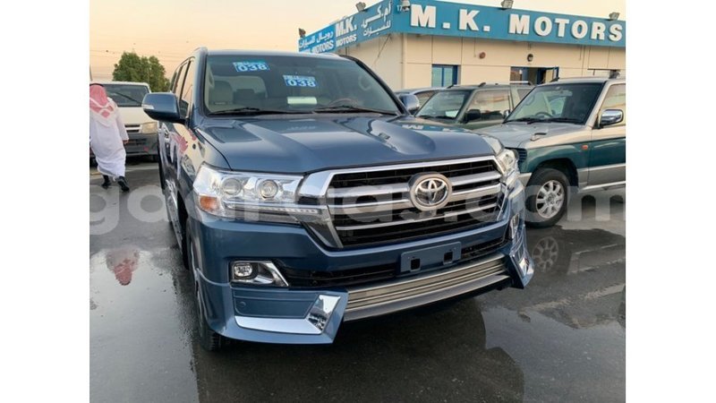 Big with watermark toyota land cruiser dakar import dubai 4433