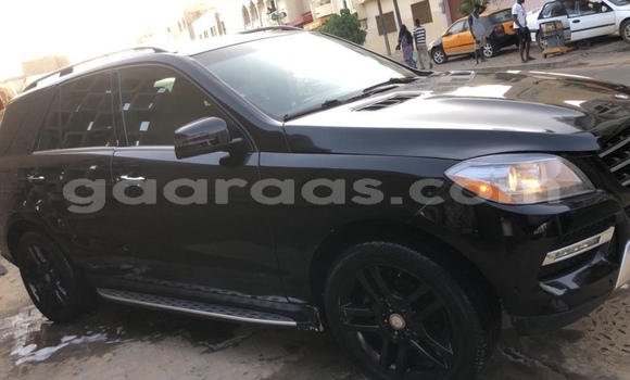 Dieundeu Imported Mercedes‒Benz ML–Class Blue Auto in Dakar in Dakar Dieundeu Imported Mercedes‒Benz ML–Class Blue Auto in Dakar in Dakar