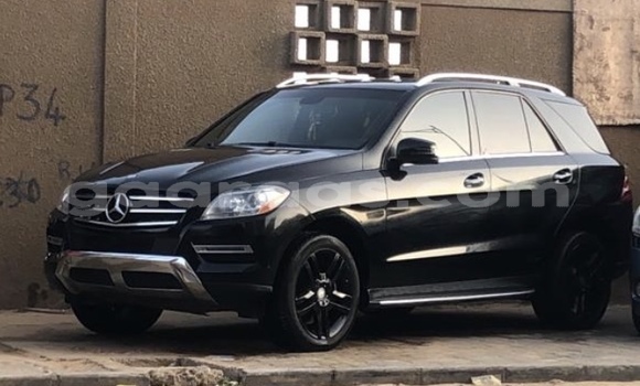 Dieundeu Imported Mercedes‒Benz ML–Class Blue Auto in Dakar in Dakar Dieundeu Imported Mercedes‒Benz ML–Class Blue Auto in Dakar in Dakar