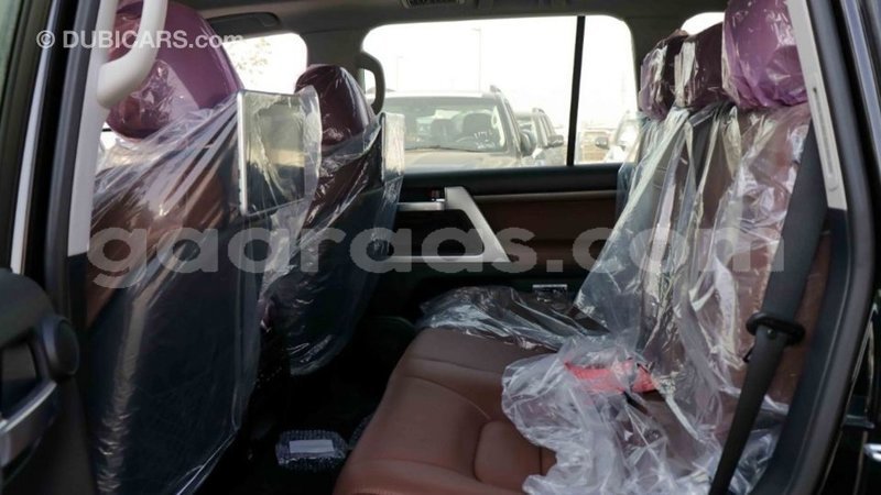 Big with watermark toyota land cruiser dakar import dubai 4475