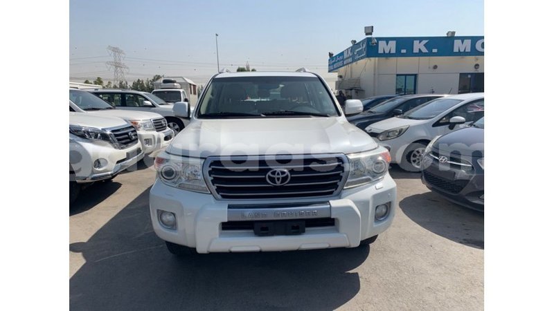 Big with watermark toyota land cruiser dakar import dubai 4485