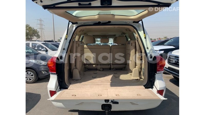 Big with watermark toyota land cruiser dakar import dubai 4485