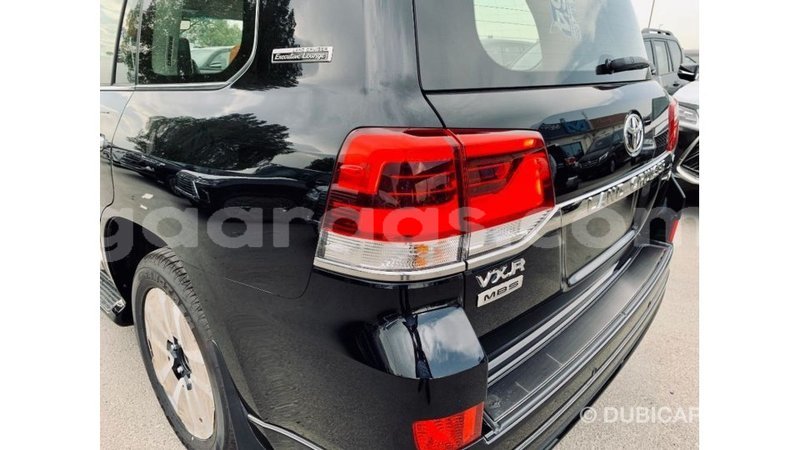 Big with watermark toyota land cruiser dakar import dubai 4500