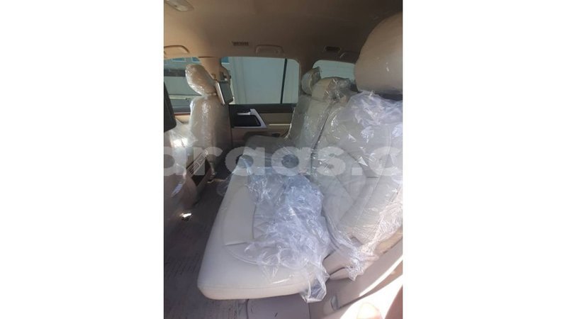 Big with watermark toyota land cruiser dakar import dubai 4516