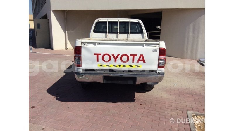 Big with watermark toyota hilux dakar import dubai 4517