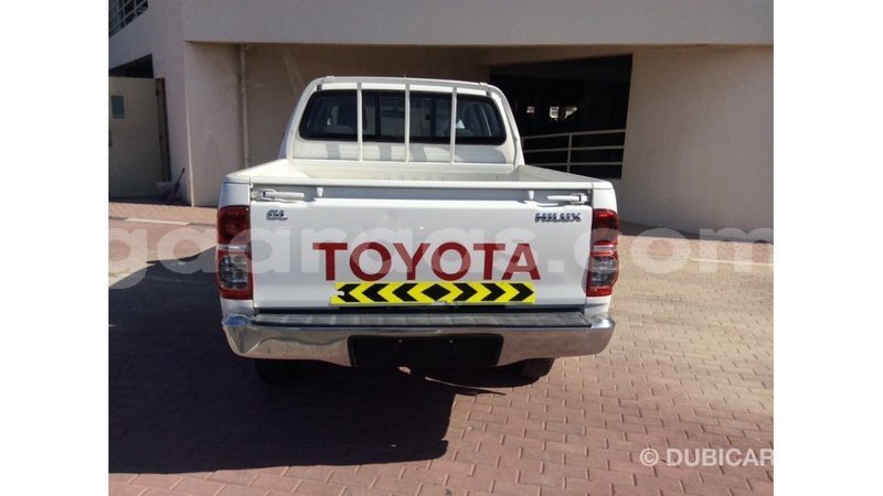 Big with watermark toyota hilux dakar import dubai 4519