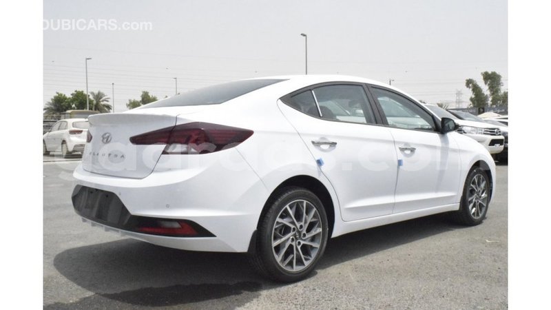 Big with watermark hyundai elantra dakar import dubai 4533