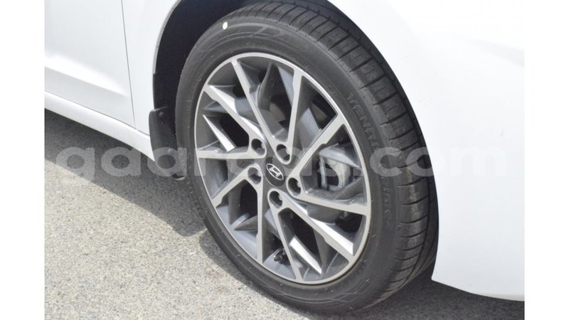 Big with watermark hyundai elantra dakar import dubai 4533