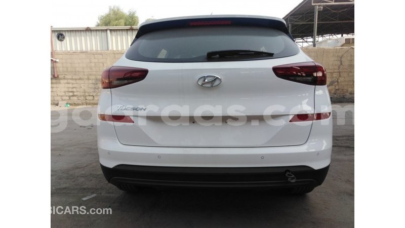 Big with watermark hyundai tucson dakar import dubai 4561