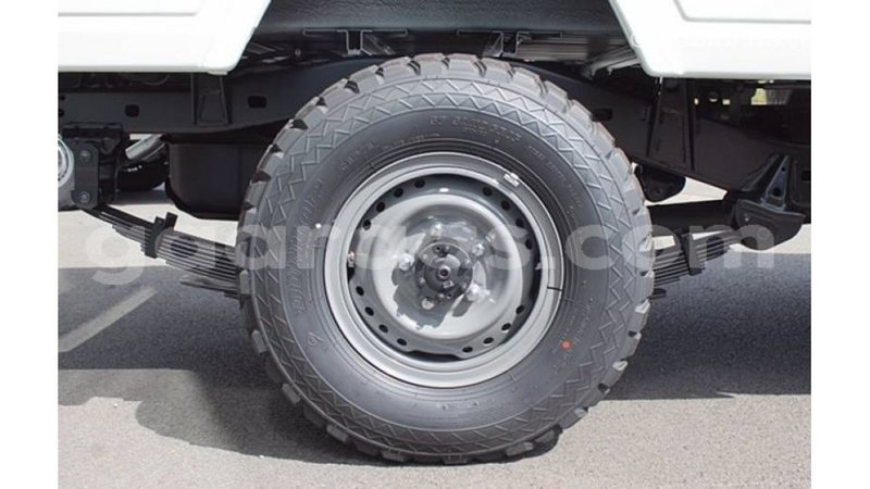 Big with watermark toyota land cruiser dakar import dubai 4594