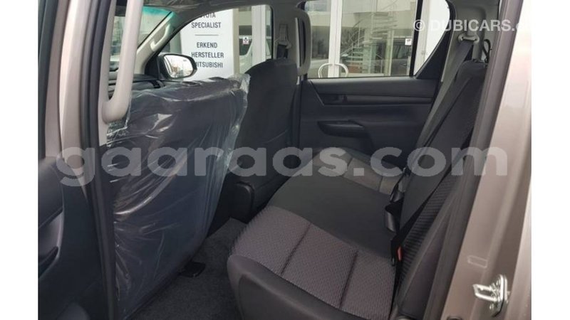 Big with watermark toyota hilux dakar import dubai 4600