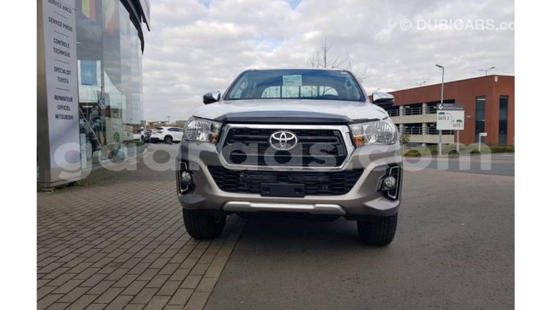 Big with watermark toyota hilux dakar import dubai 4600