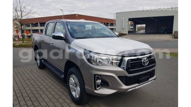 Big with watermark toyota hilux dakar import dubai 4600