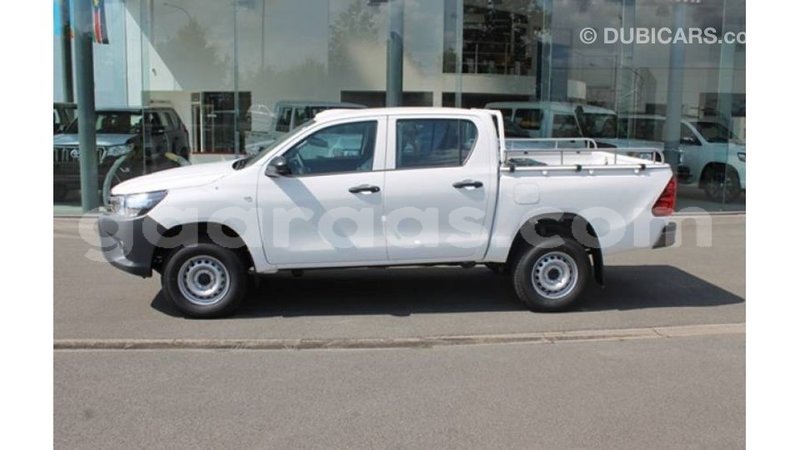 Big with watermark toyota hilux dakar import dubai 4607