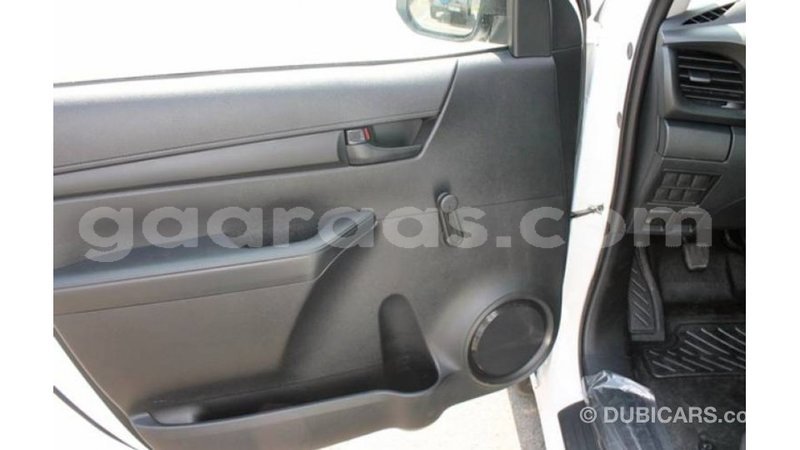 Big with watermark toyota hilux dakar import dubai 4607