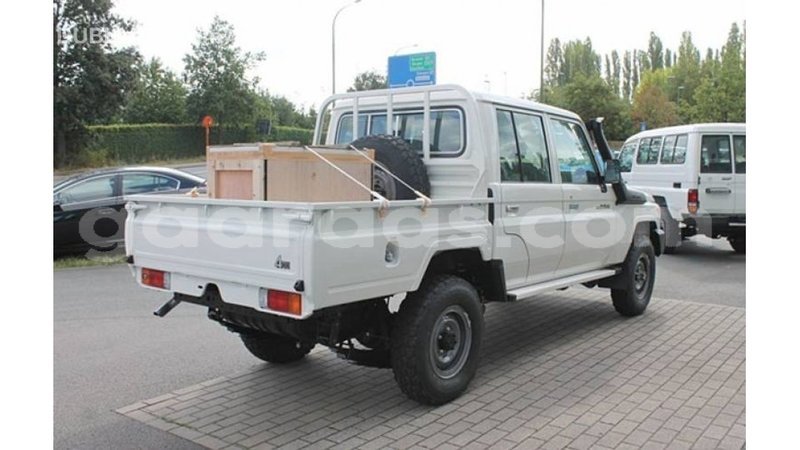 Big with watermark toyota land cruiser dakar import dubai 4609