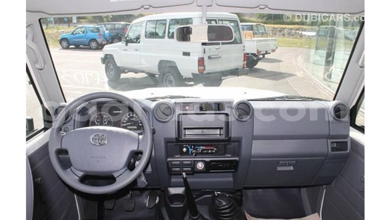 Big with watermark toyota land cruiser dakar import dubai 4609