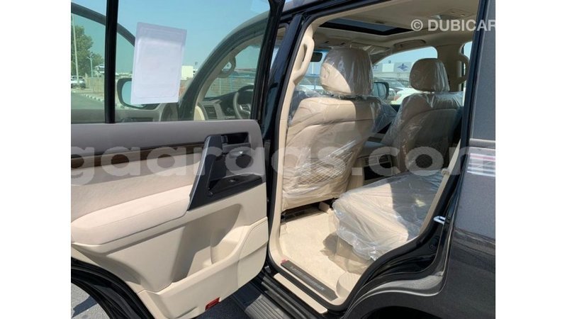 Big with watermark toyota land cruiser dakar import dubai 4612