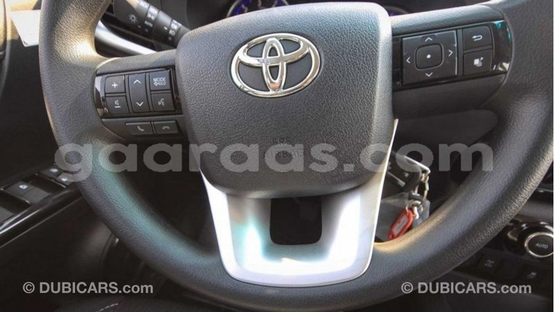 Big with watermark toyota hilux dakar import dubai 4619