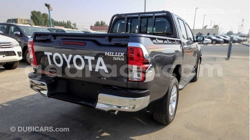 Big with watermark toyota hilux dakar import dubai 4619