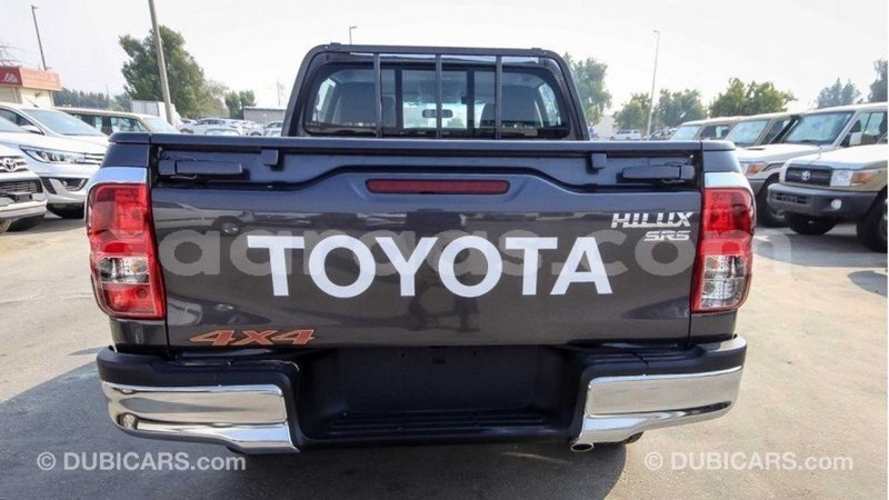 Big with watermark toyota hilux dakar import dubai 4619