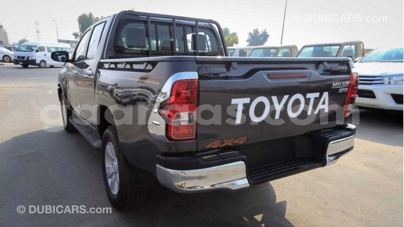 Big with watermark toyota hilux dakar import dubai 4619