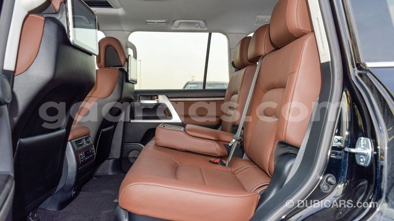 Big with watermark toyota land cruiser dakar import dubai 4629