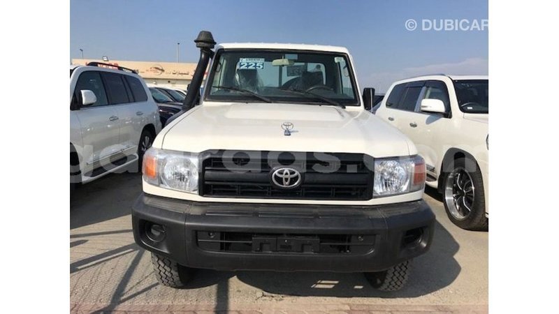 Big with watermark toyota land cruiser dakar import dubai 4633