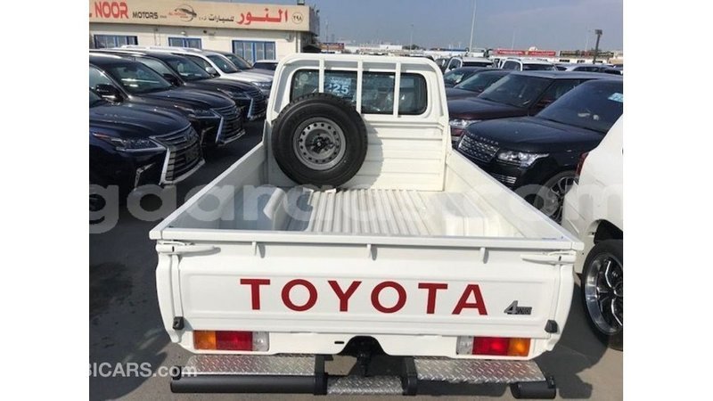 Big with watermark toyota land cruiser dakar import dubai 4633