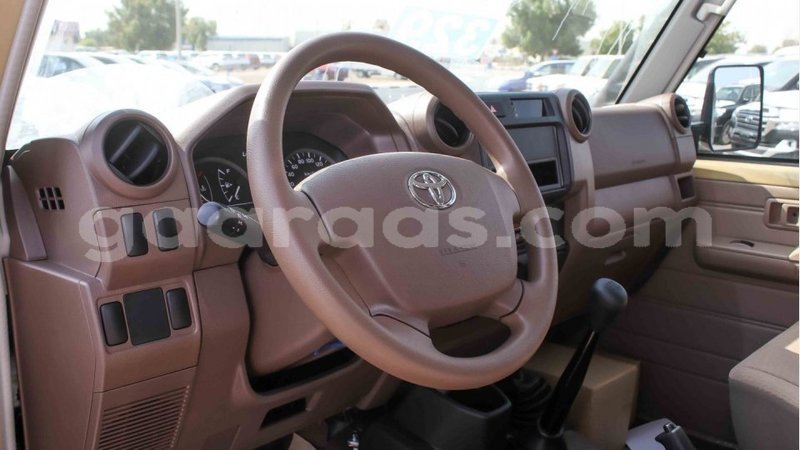 Big with watermark toyota land cruiser dakar import dubai 4645