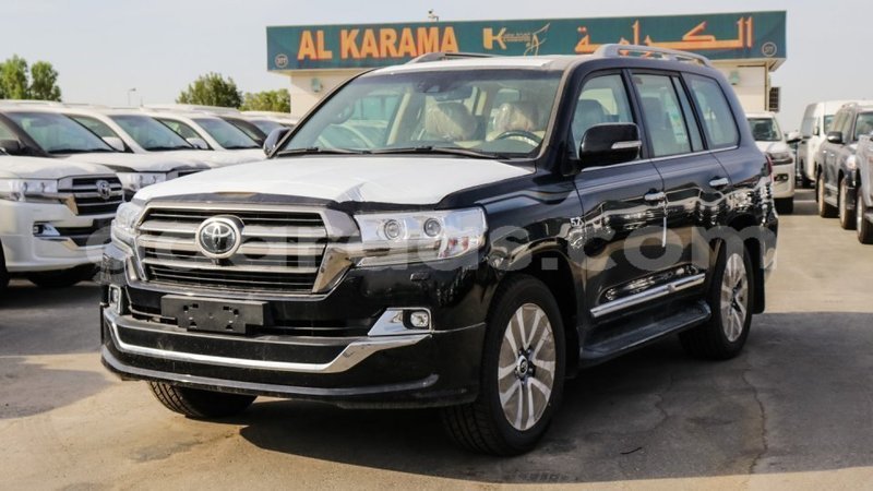 Big with watermark toyota land cruiser dakar import dubai 4649