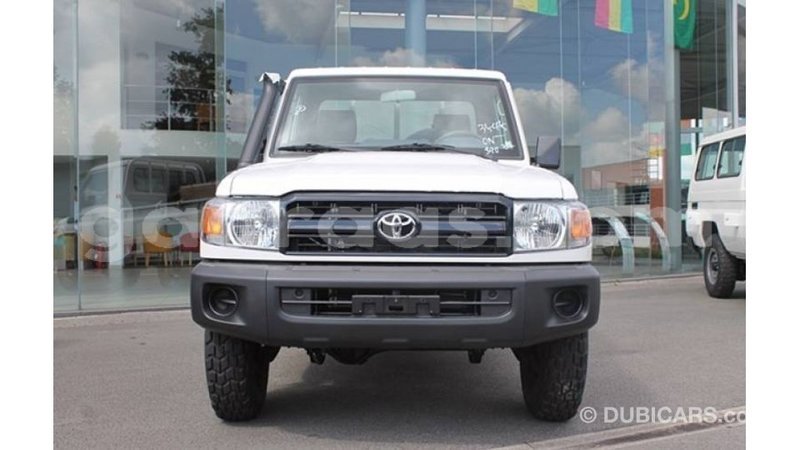 Big with watermark toyota land cruiser dakar import dubai 4655