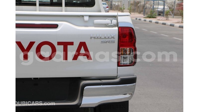 Big with watermark toyota hilux dakar import dubai 4660