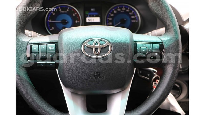 Big with watermark toyota hilux dakar import dubai 4660